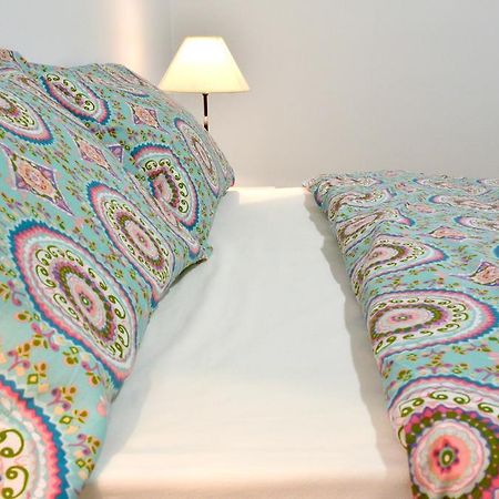 Apartamento San Jacinto Sevilla Bagian luar foto